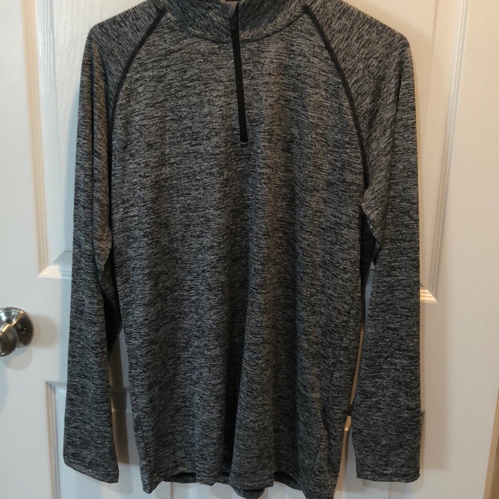 NWOT under armor pullover